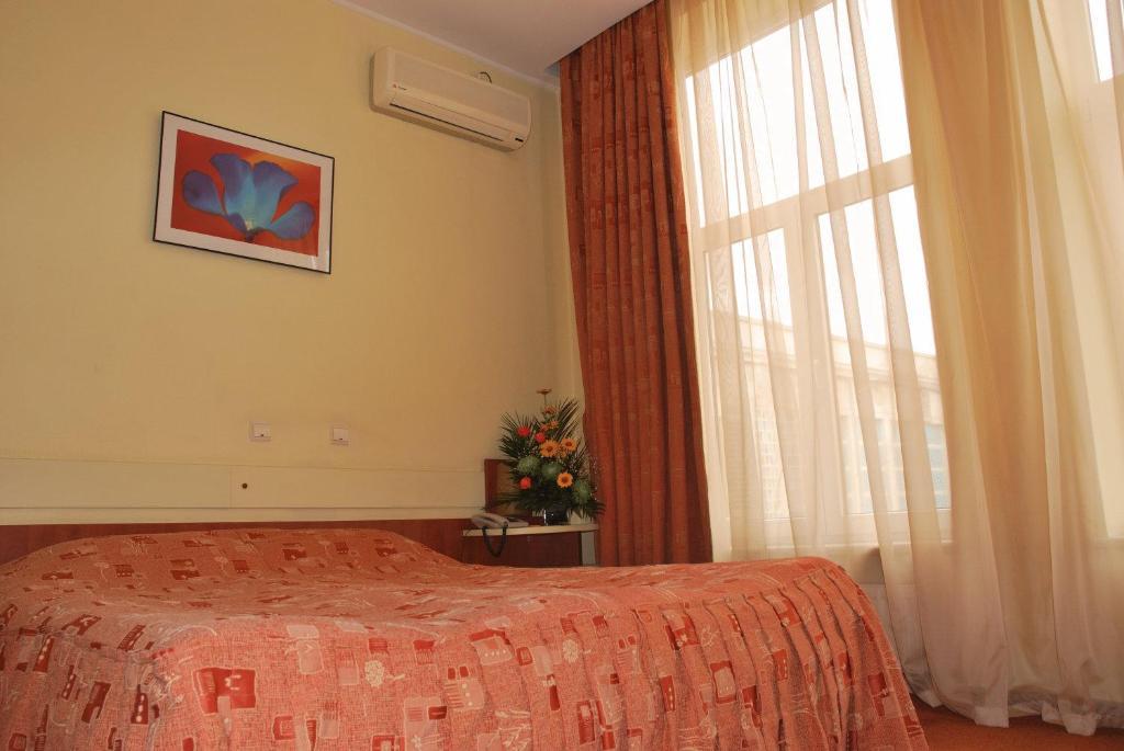 Hotel Astoria City Center Yaş Dış mekan fotoğraf